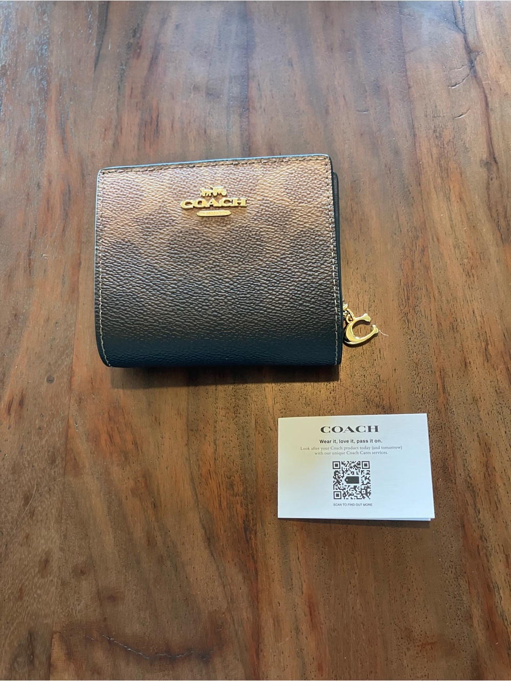Coach Brown Leather Snap Wallet with Gold-Tone Hardware - Picture 2 of 6